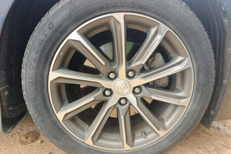 Used Buick LaCrosse 2020 652T Luxury Version Right Front Wheel Hub