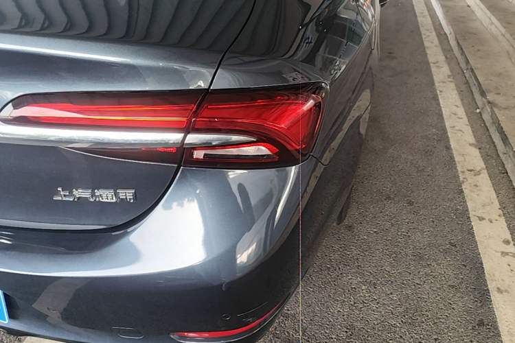Used Buick LaCrosse 2020 652T Luxury Version Right Rear Taillight