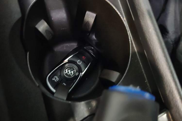 Used Buick LaCrosse 2020 652T Luxury Version Vehicle Key