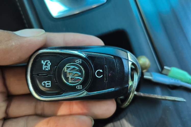 Used Buick LaCrosse 2020 652T Luxury Version Vehicle Key