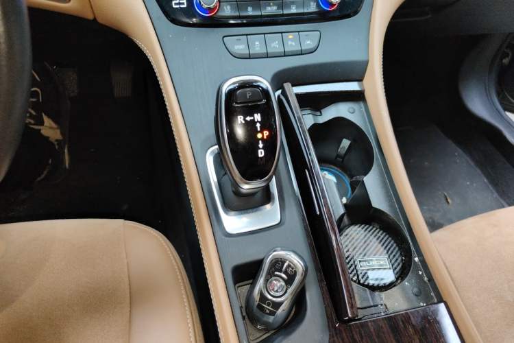 Used Buick LaCrosse 2020 652T Prestige Edition Gear Lever