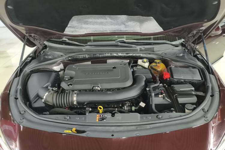 Used Buick LaCrosse 2020 Avenir Avia Flagship Model Engine Bay