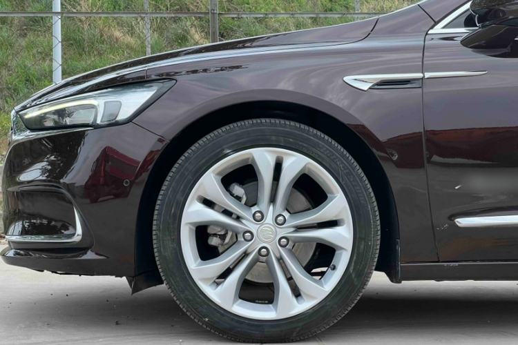 Used Buick LaCrosse 2020 Avenir Avia Flagship Model Exterior 6