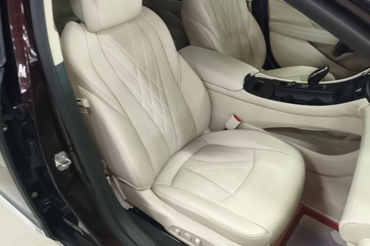 Used Buick LaCrosse 2020 Avenir Avia Flagship Model Right Front Seat