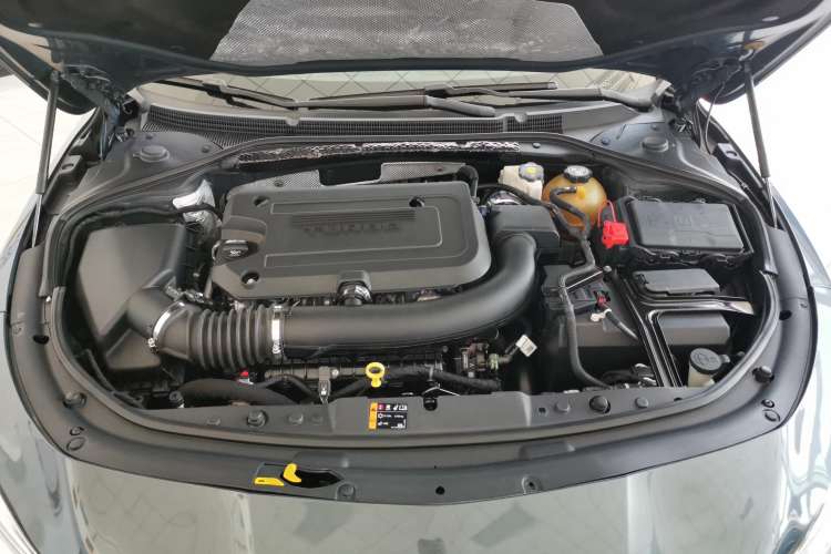 Used Buick LaCrosse 2020 652T Luxury Version Engine Bay