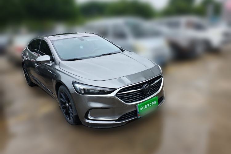 Used Buick LaCrosse 2020 652T Luxury Version Front Right 45 Deg