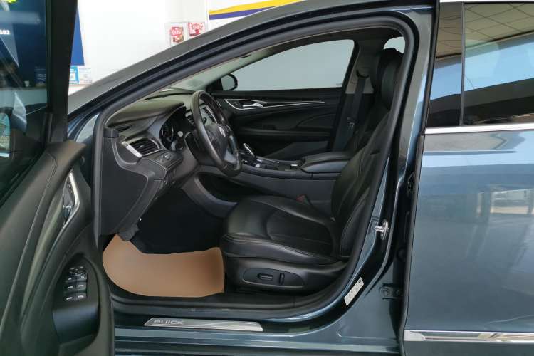 Used Buick LaCrosse 2020 652T Luxury Version Left Front Seat