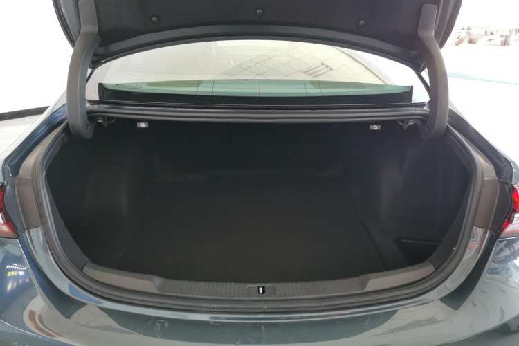 Used Buick LaCrosse 2020 652T Luxury Version Trunk