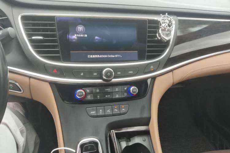 Used Buick LaCrosse 2021 652T Premium Edition Audio And AC Panel