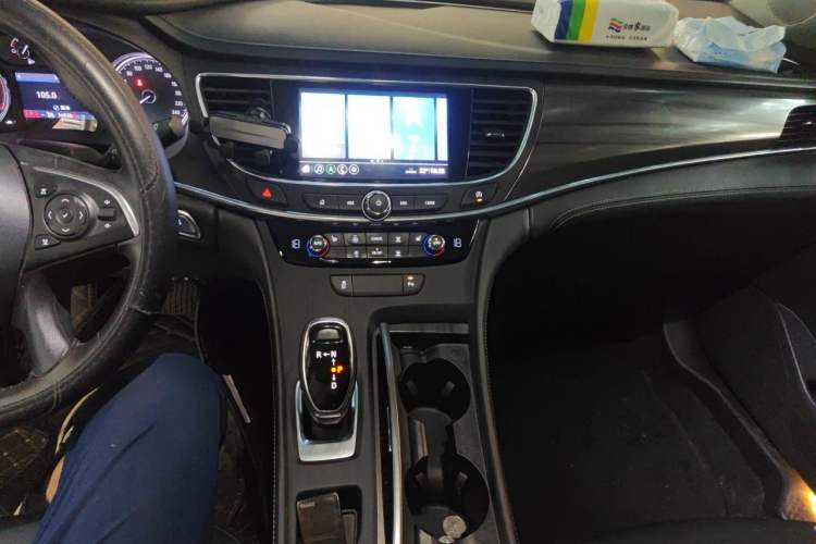 Used Buick LaCrosse 2021 552T Luxury Version Audio And AC Panel