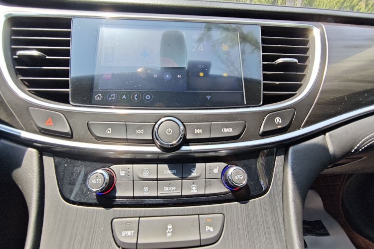 Used Buick LaCrosse 2021 652T Luxury Model Audio And AC Panel