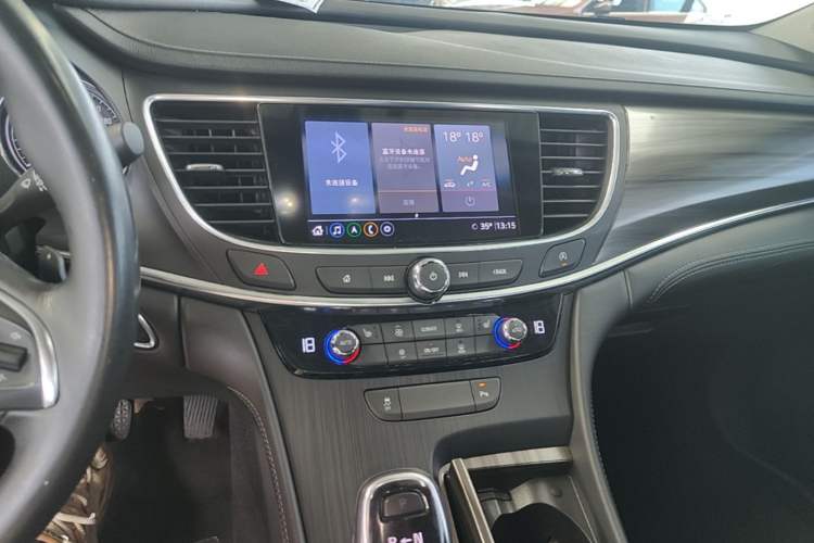 Used Buick LaCrosse 2021 552T Luxury Version Audio And AC Panel