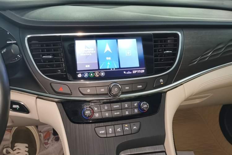 Used Buick LaCrosse 2021 Avenir Avia First-Edition Model Audio And AC Panel
