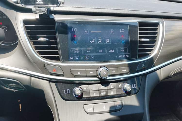 Used Buick LaCrosse 2021 652T Luxury Model Audio And AC Panel