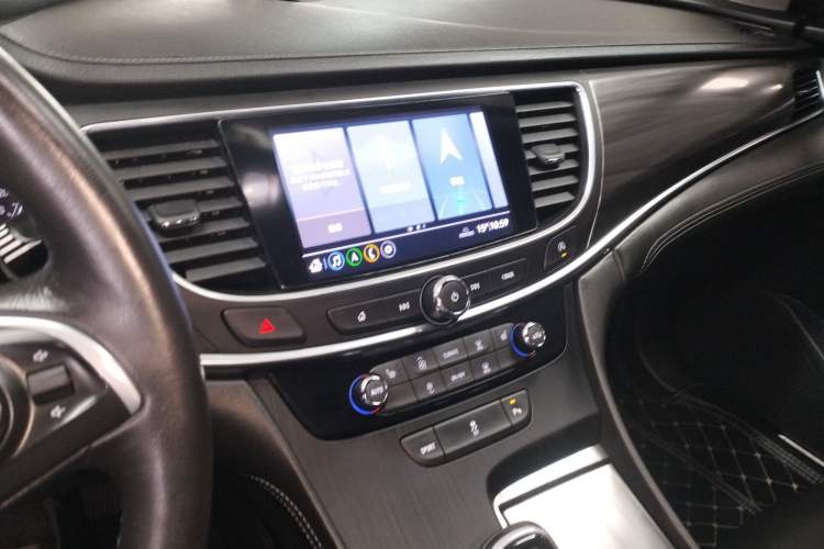 Used Buick LaCrosse 2021 652T Luxury Model Audio And AC Panel