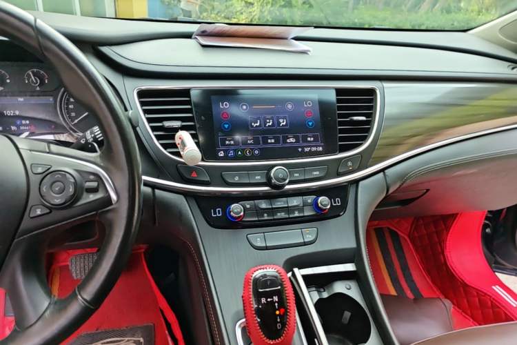 Used Buick LaCrosse 2021 552T Luxury Version Audio And AC Panel