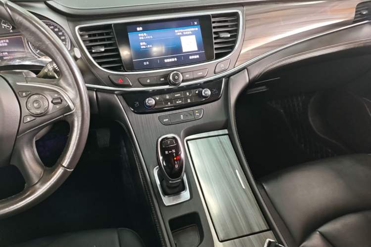 Used Buick LaCrosse 2021 652T Luxury Model Audio And AC Panel