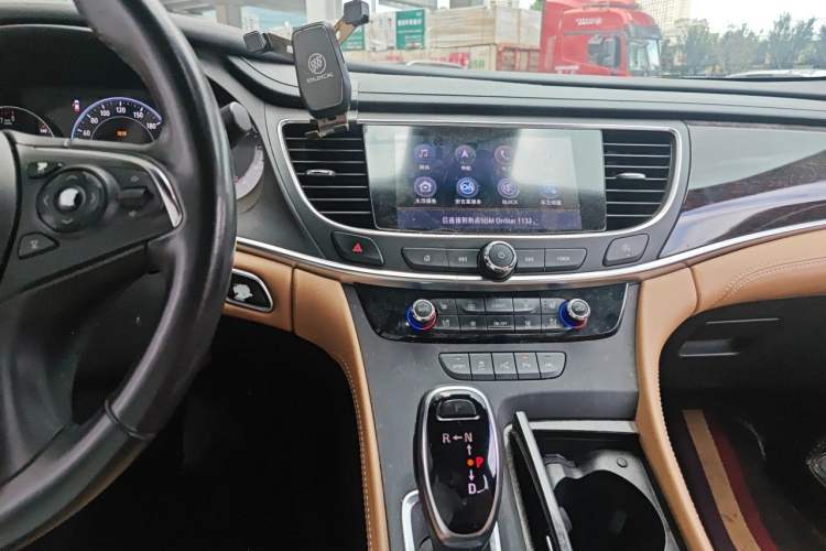 Used Buick LaCrosse 2021 652T Premium Edition Audio And AC Panel