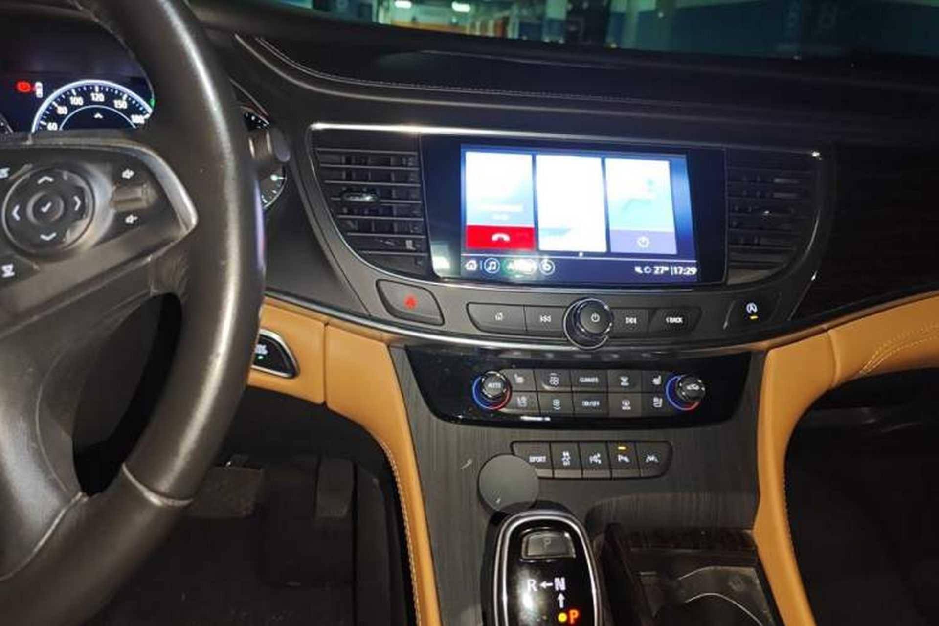 Used Buick LaCrosse 2021 652T Premium Edition Audio And AC Panel