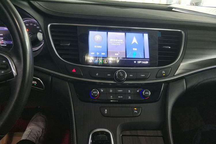 Used Buick LaCrosse 2021 552T Luxury Version Audio And AC Panel