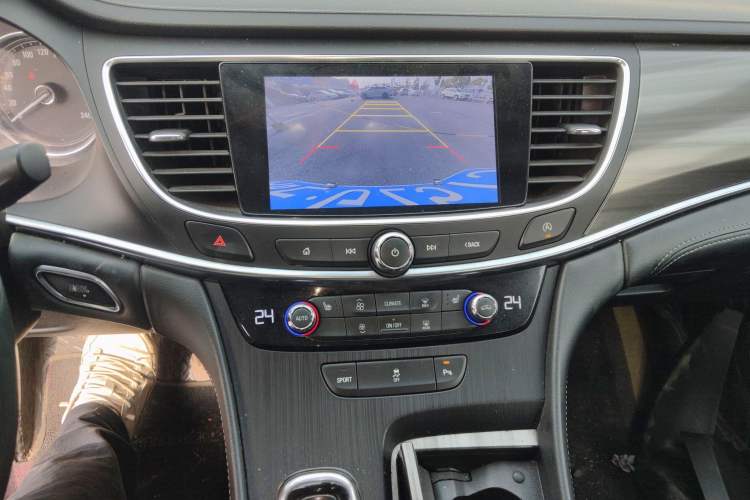 Used Buick LaCrosse 2021 652T Luxury Model Audio And AC Panel