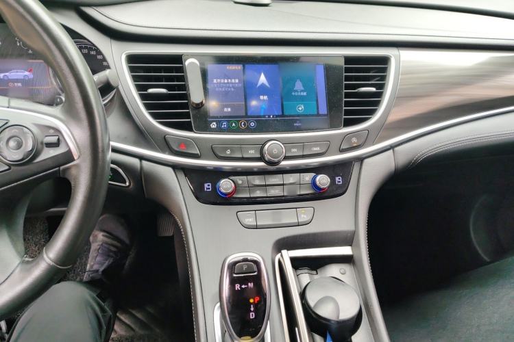 Used Buick LaCrosse 2021 652T Luxury Model Audio And AC Panel