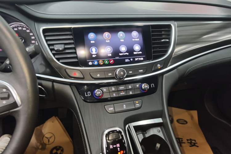 Used Buick LaCrosse 2021 652T Luxury Model Audio And AC Panel