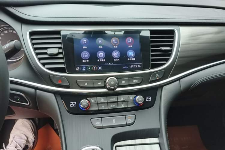 Used Buick LaCrosse 2021 652T Luxury Model Audio And AC Panel