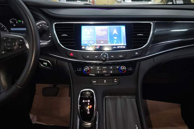Used Buick LaCrosse 2021 652T Luxury Model Audio And AC Panel