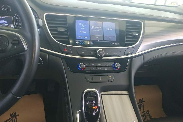 Used Buick LaCrosse 2021 652T Luxury Model Audio And AC Panel