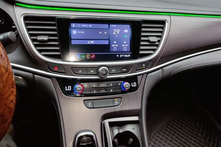 Used Buick LaCrosse 2021 552T Luxury Version Audio And AC Panel
