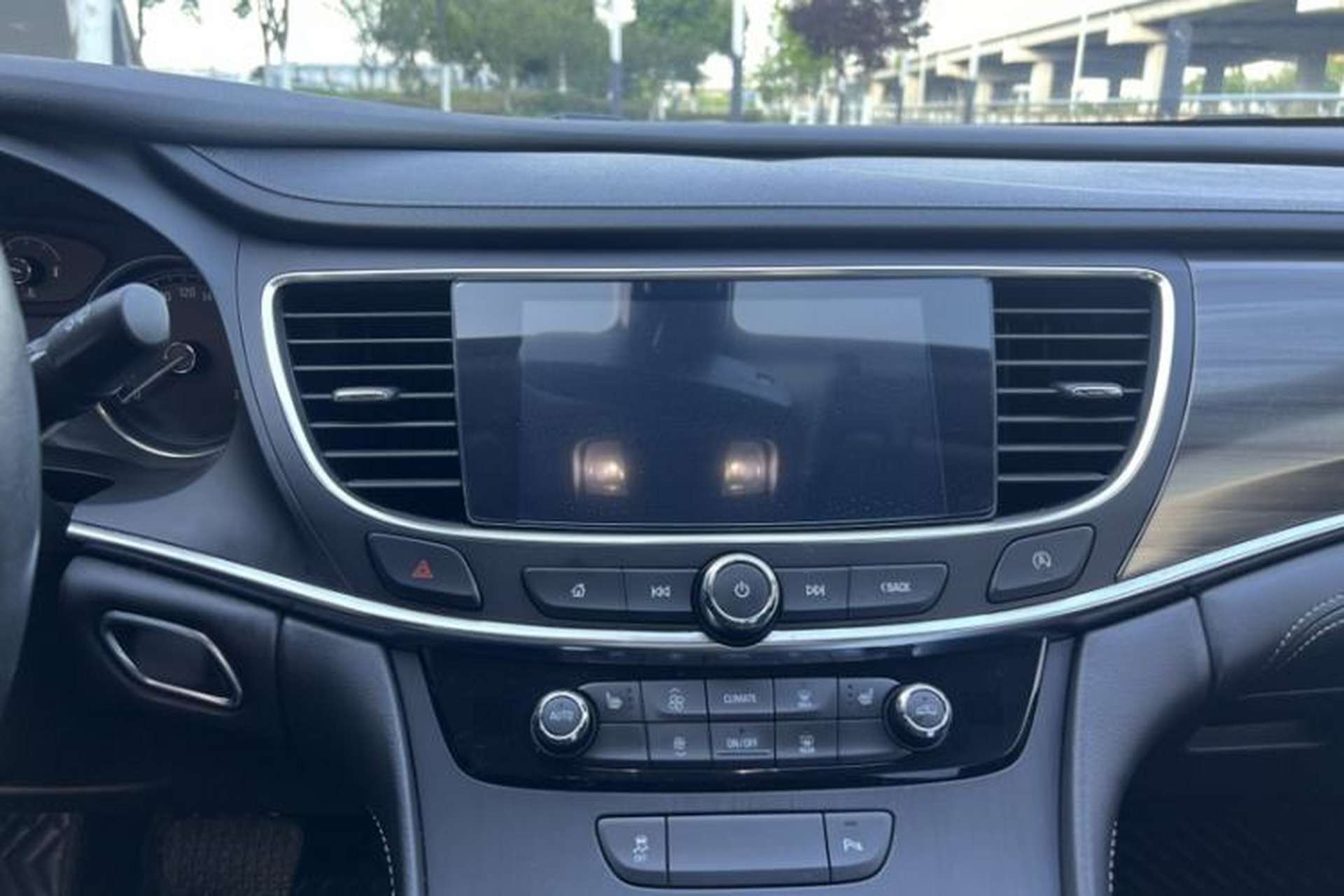 Used Buick LaCrosse 2021 552T Luxury Version Audio And AC Panel