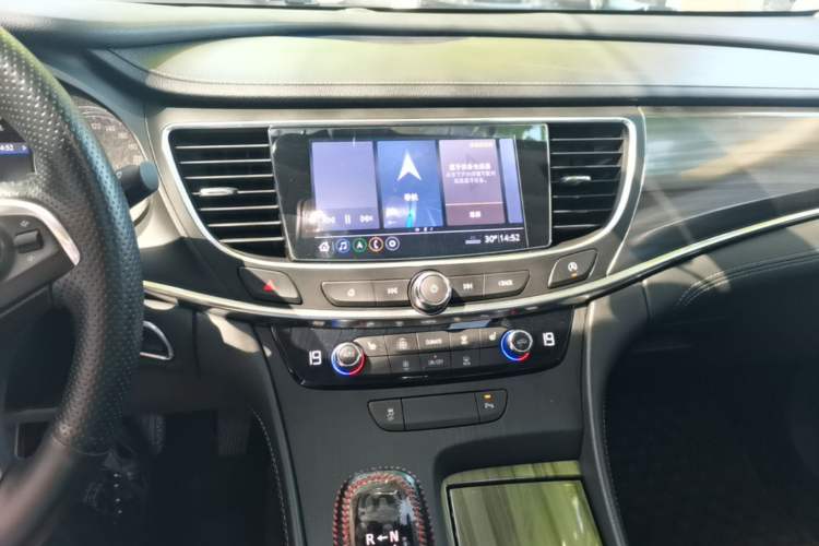 Used Buick LaCrosse 2021 552T Luxury Version Audio And AC Panel