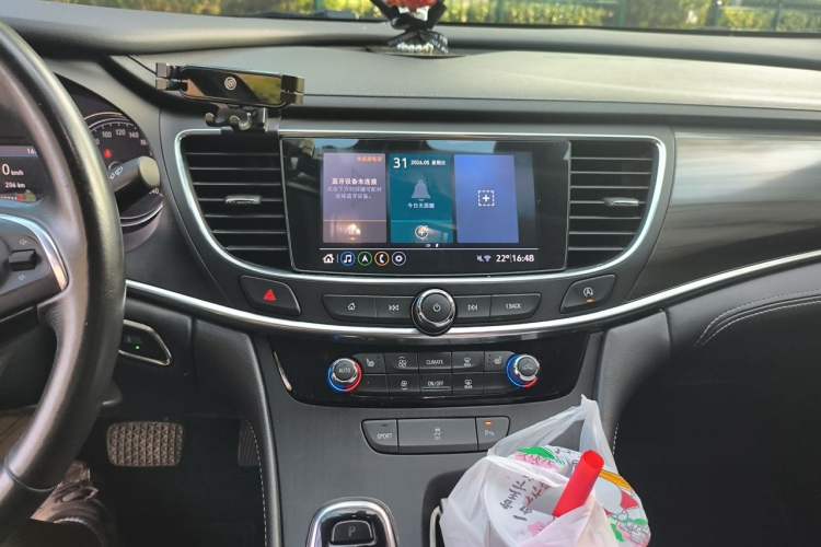 Used Buick LaCrosse 2021 652T Luxury Model Audio And AC Panel