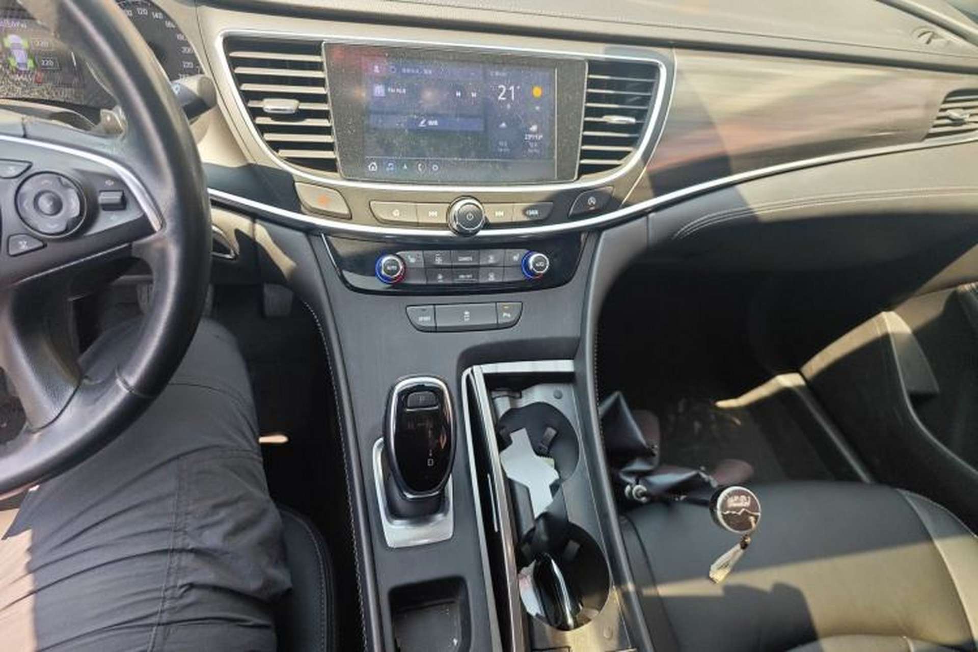 Used Buick LaCrosse 2021 652T Luxury Model Audio And AC Panel
