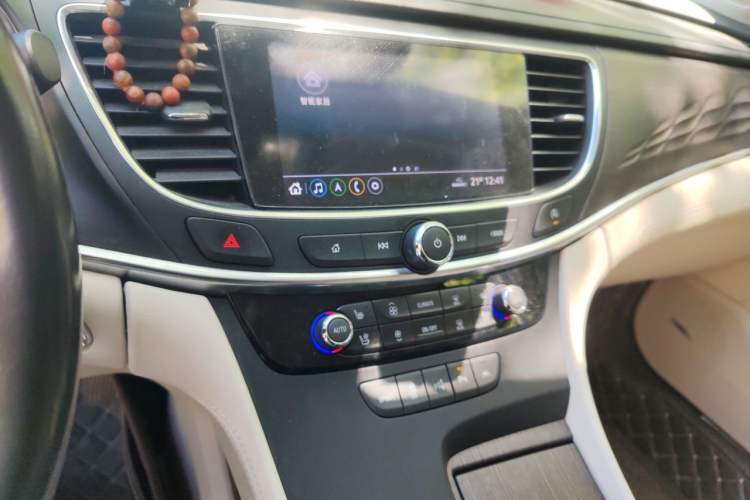 Used Buick LaCrosse 2021 Avenir Avia First-Edition Model Audio And AC Panel