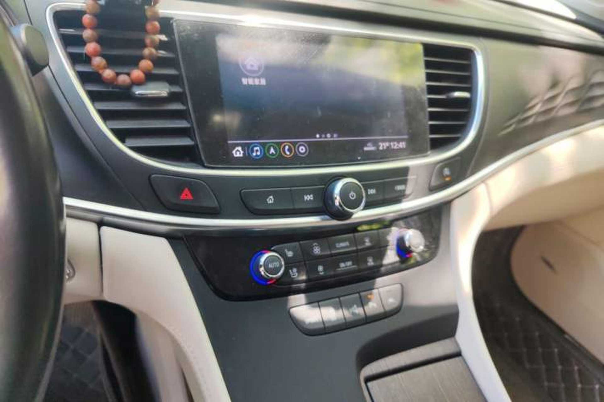 Used Buick LaCrosse 2021 Avenir Avia First-Edition Model Audio And AC Panel
