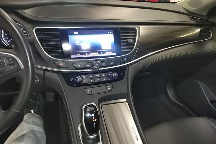Used Buick LaCrosse 2021 552T Luxury Version Audio And AC Panel