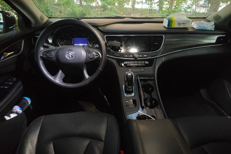 Used Buick LaCrosse 2021 552T Luxury Version Center Console