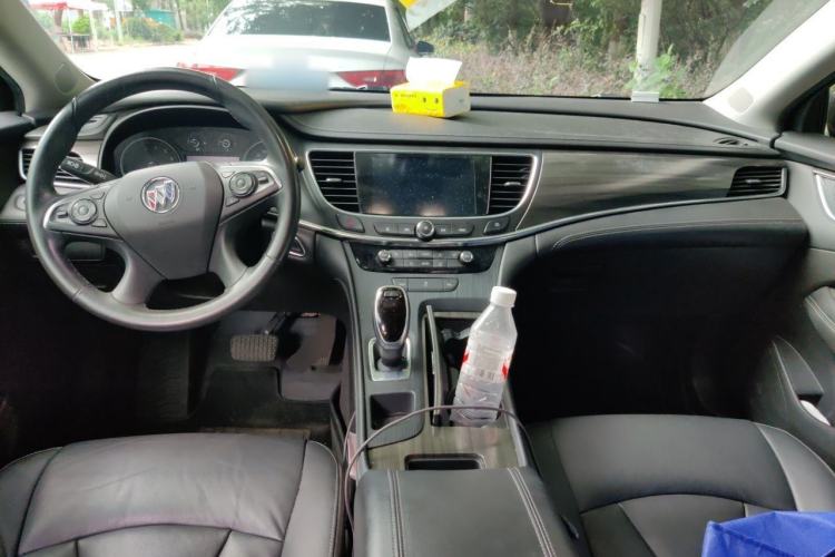 Used Buick LaCrosse 2021 652T Luxury Model Center Console