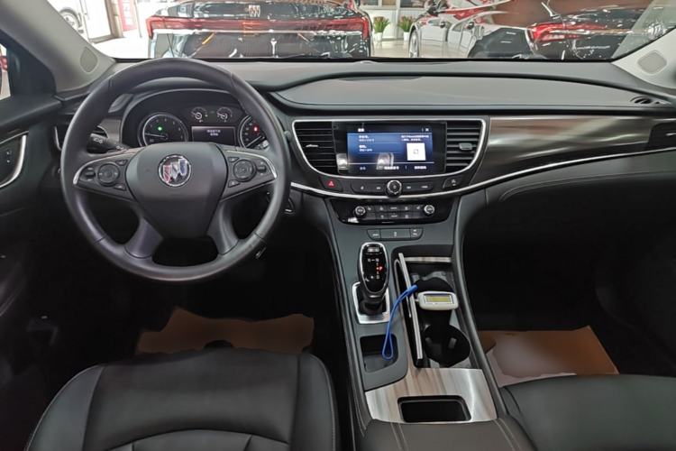 Used Buick LaCrosse 2021 652T Luxury Model Center Console