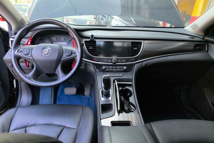 Used Buick LaCrosse 2021 552T Luxury Version Center Console