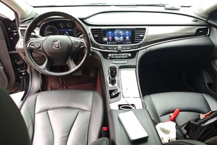 Used Buick LaCrosse 2021 552T Luxury Version Center Console