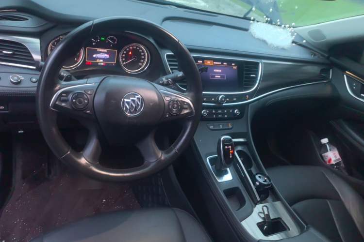 Used Buick LaCrosse 2021 652T Luxury Model Center Console