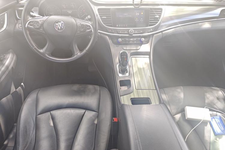 Used Buick LaCrosse 2021 552T Luxury Version Center Console