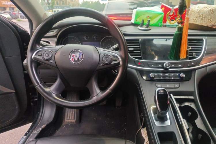 Used Buick LaCrosse 2021 652T Luxury Model Center Console