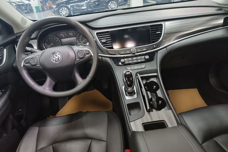 Used Buick LaCrosse 2021 652T Luxury Model Center Console