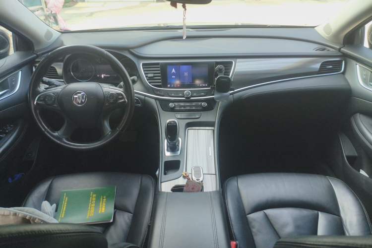 Used Buick LaCrosse 2021 552T Luxury Version Center Console