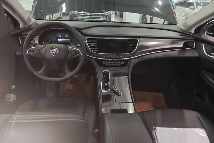 Used Buick LaCrosse 2021 552T Luxury Version Center Console