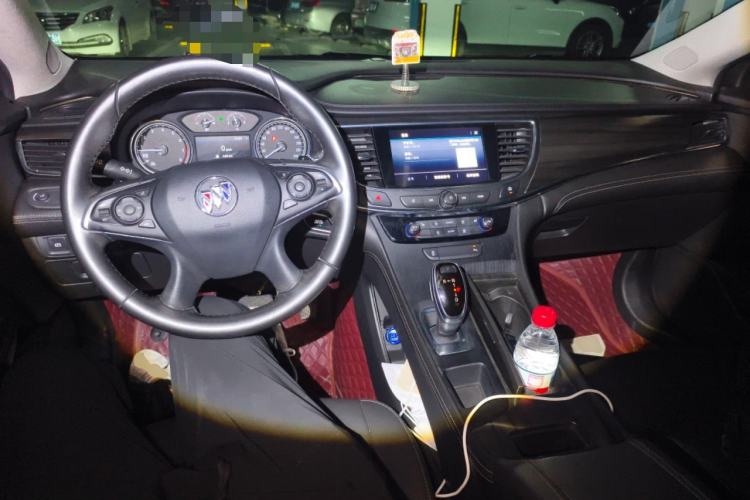 Used Buick LaCrosse 2021 552T Luxury Version Center Console